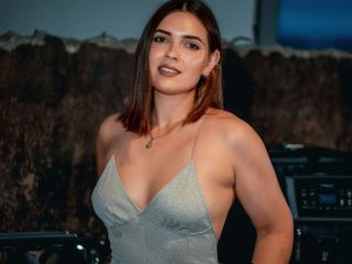 SaraVionne's Live Cam